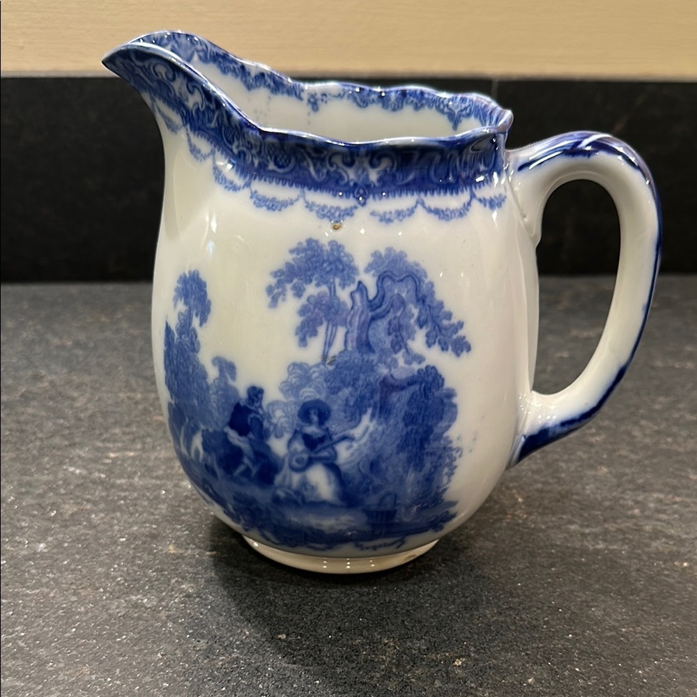 ANTIQUE🤩DOULTON WATTEAU PATTERN BURSLEM, ENGLAND BLUE FLOW PORCELAIN PITCHER